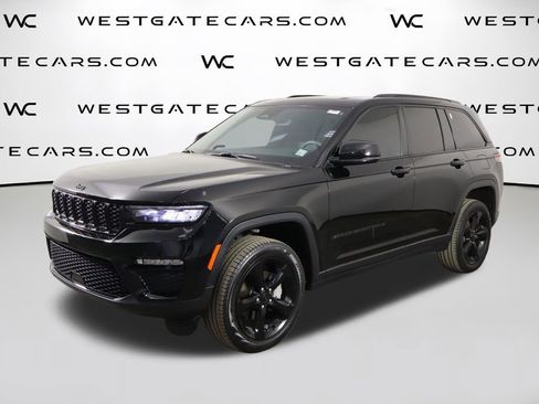 Used 2024 Jeep Grand Cherokee Limited w/ Black Appearance Package image 1