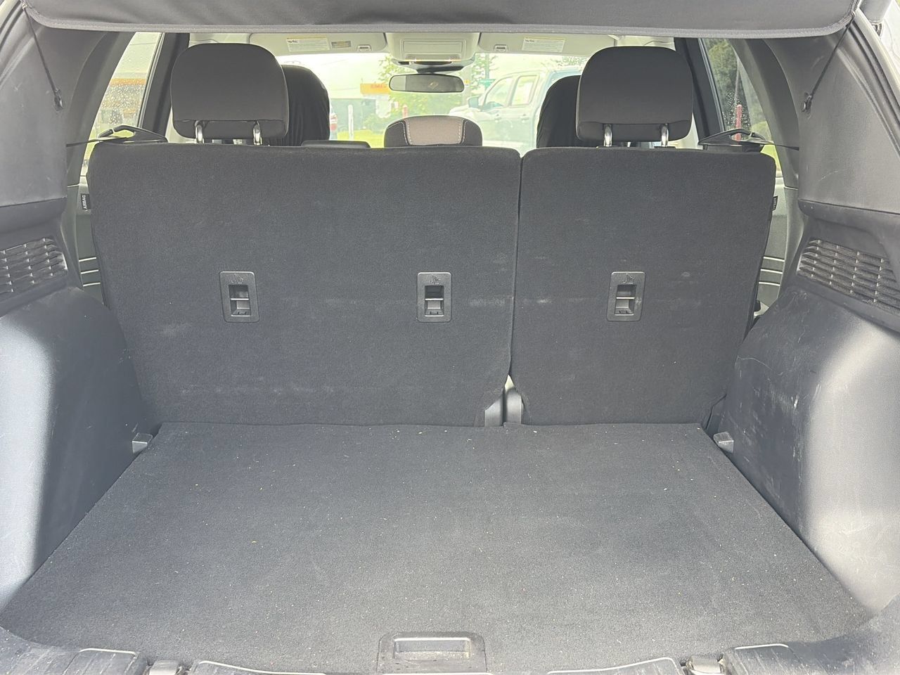 Used 2022 Ford Escape SE w/ SE Sport Appearance Package FWD image 27