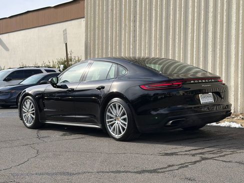 Used 2018 Porsche Panamera 4 w/ Premium Package Plus image 4