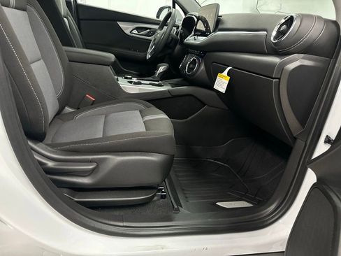 New 2026 Chevrolet Blazer LT image 22