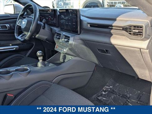 Used 2024 Ford Mustang GT RWD image 21