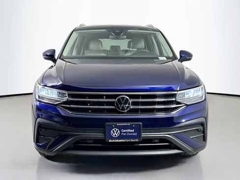 Certified 2023 Volkswagen Tiguan SE image 2