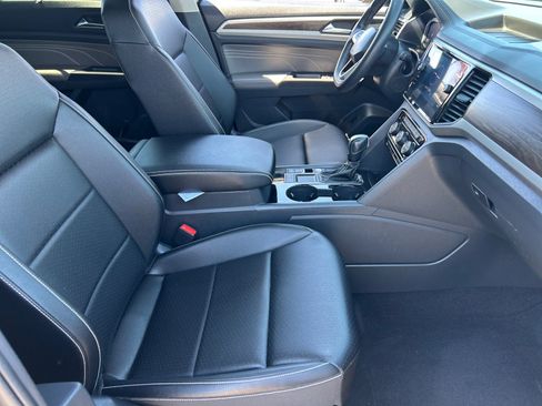 Used 2023 Volkswagen Atlas SE FWD image 19