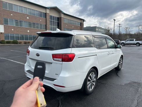 Used 2016 Kia Sedona SX FWD image 7