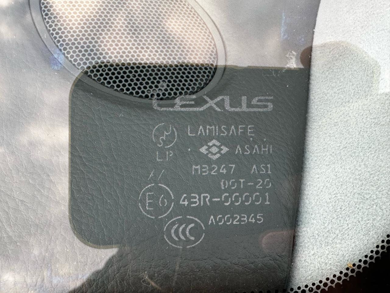 Used 2004 Lexus LS 430 RWD image 24