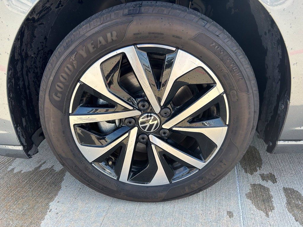 Used 2025 Volkswagen Jetta S FWD image 10