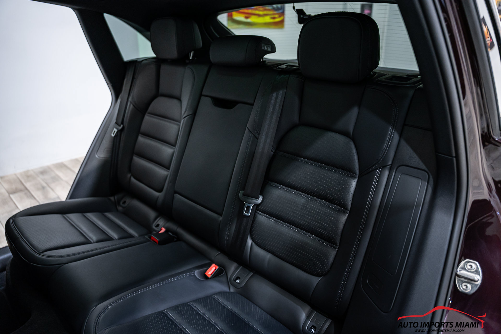 Used 2023 Porsche Macan GTS w/ Sport Chrono Package AWD/4WD image 55
