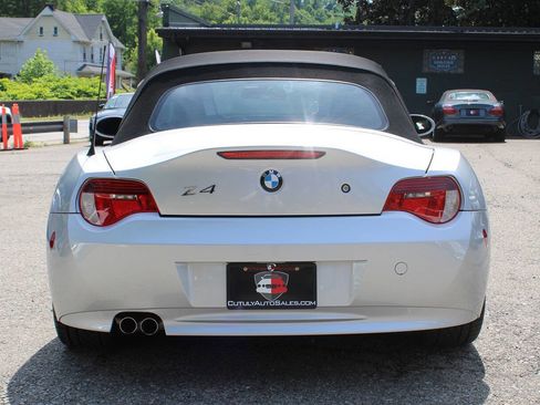 Used 2006 BMW Z4 3.0i RWD image 37