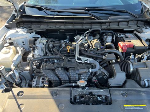 Used 2025 Nissan Altima 2.5 SV image 32