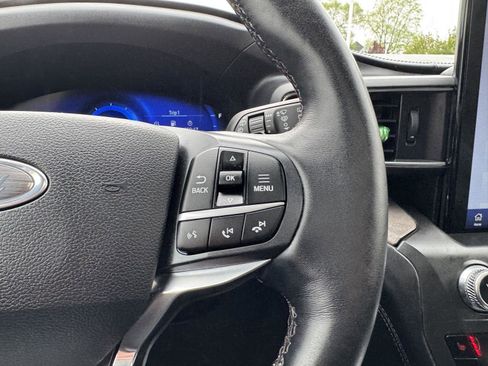 Used 2020 Ford Explorer Platinum w/ Premium Technology Package AWD/4WD image 23