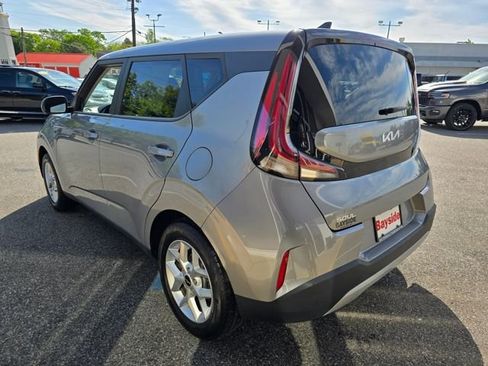 Used 2023 Kia Soul LX w/ Option Group 015 FWD image 28