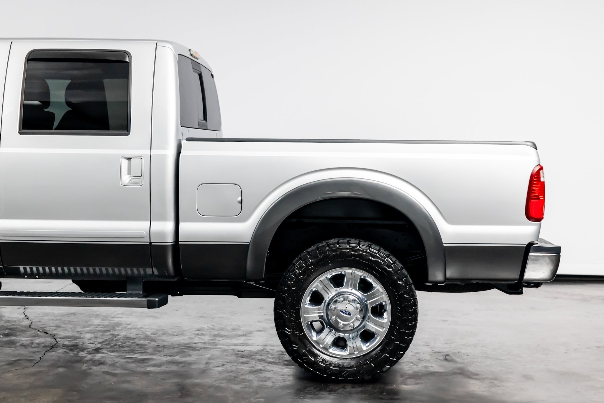 Used 2015 Ford F250 Lariat w/ Chrome Package AWD/4WD image 12