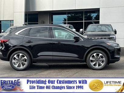 New 2024 Ford Escape Platinum w/ Premium Technology Package