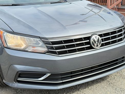 Used 2018 Volkswagen Passat 2.0T SE image 89