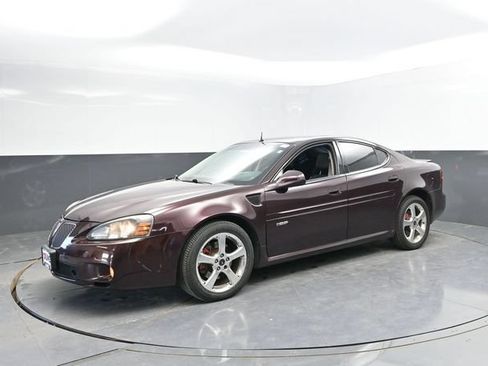 Used 2005 Pontiac Grand Prix GXP w/ Premium Audio Package FWD image 7