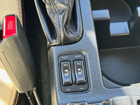 Used 2017 Subaru Crosstrek 2.0i Limited image 16