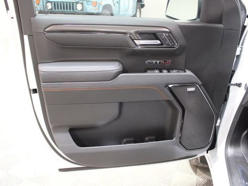 New 2026 GMC Sierra 1500 AT4 w/ Technology Package AWD/4WD image 18