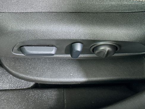 Used 2022 Chevrolet Equinox LT FWD image 13