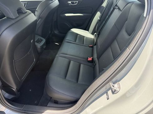 Used 2024 Volvo S60 B5 Plus FWD image 11