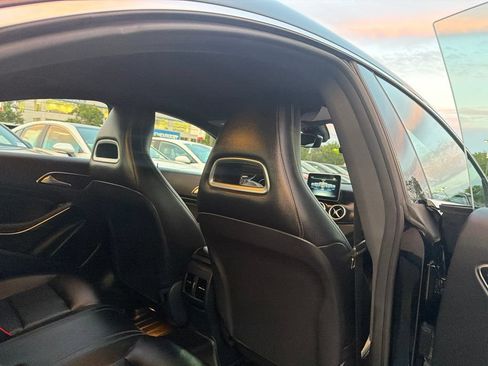Used 2019 Mercedes-Benz CLA 250 4MATIC image 17
