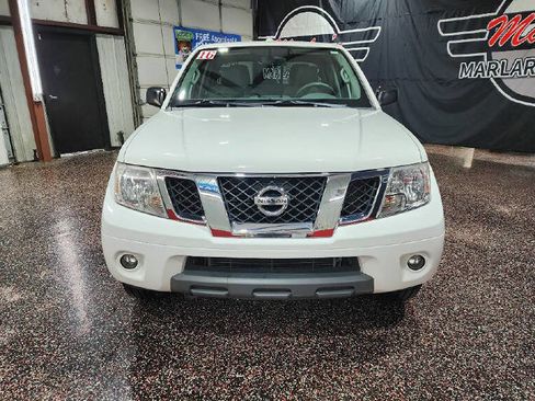 Used 2016 Nissan Frontier SV w/ SV Value Truck Package AWD/4WD image 2