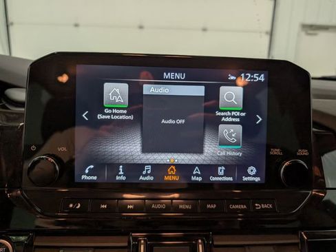 Used 2023 Nissan Pathfinder SL w/ Black Appearance Package AWD/4WD image 21