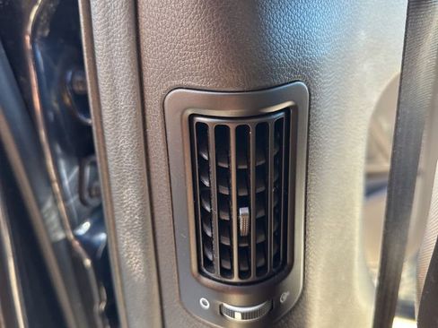 Used 2017 Hyundai Santa Fe Sport image 14