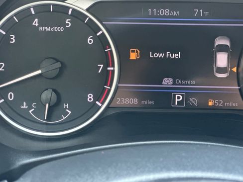 Used 2025 Nissan Sentra SR FWD image 24