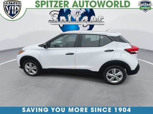 Used 2020 Nissan Kicks S image 6