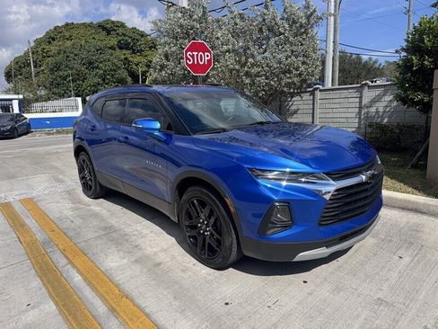 Used 2019 Chevrolet Blazer LT w/ Sound & Technology Package AWD/4WD image 3