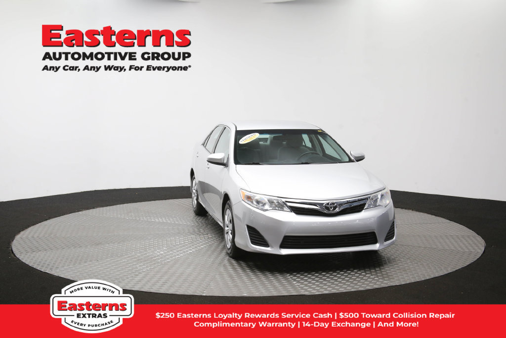 Used 2014 Toyota Camry LE FWD image 52