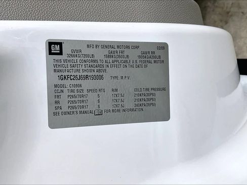 Used 2009 GMC Yukon XL SLE w/ Convenience Package image 33