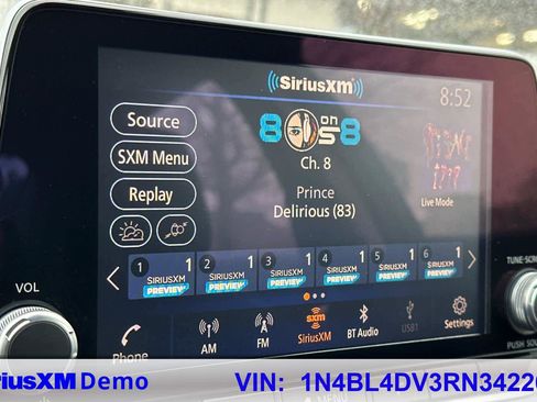 Used 2024 Nissan Altima 2.5 SV image 27