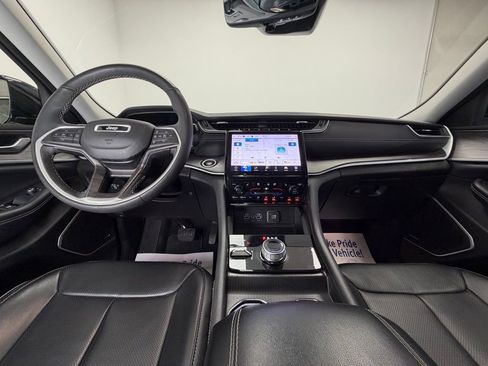 Used 2024 Jeep Grand Cherokee L Limited w/ Rear Seat Video Group I AWD/4WD image 12