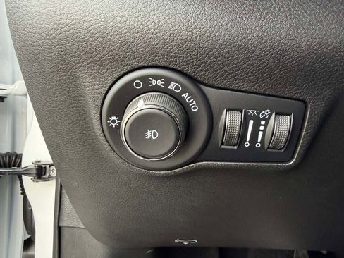 New 2026 Jeep Compass Latitude image 20