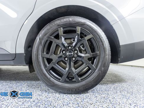 Used 2025 Kia Carnival SX Prestige FWD image 48