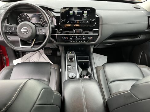 Used 2023 Nissan Pathfinder SL w/ Black Appearance Package AWD/4WD image 21