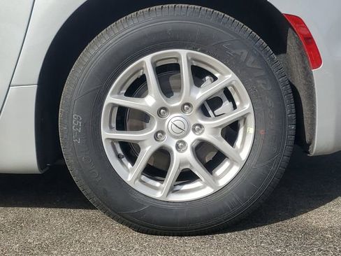 New 2026 Chrysler Pacifica Select FWD image 31