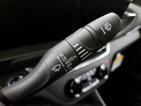 New 2025 Buick Envista Preferred w/ Convenience I Package image 32