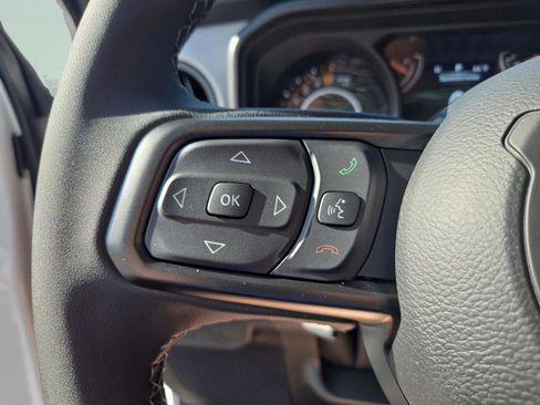 New 2025 Jeep Gladiator Sport image 21