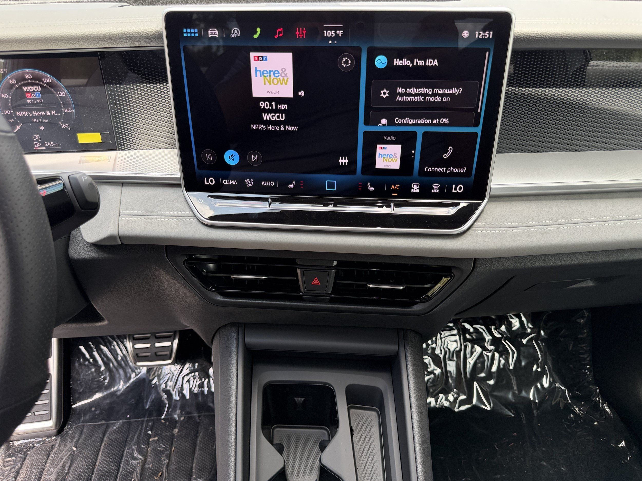 New 2026 Volkswagen Tiguan SE R-Line FWD image 24