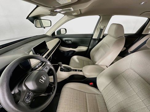 Certified 2024 Honda HR-V LX image 5