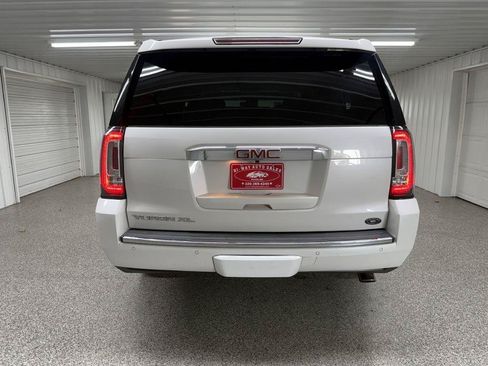 Used 2018 GMC Yukon XL Denali w/ Open Road Package AWD/4WD image 5