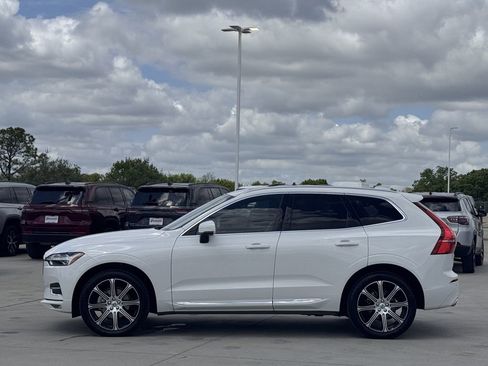 Used 2020 Volvo XC60 T5 Inscription image 3