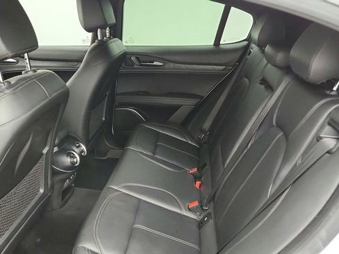 Used 2022 Alfa Romeo Stelvio Sprint image 20