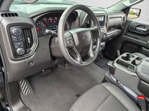 Used 2025 Chevrolet Silverado 1500 Custom Trail Boss AWD/4WD image 10