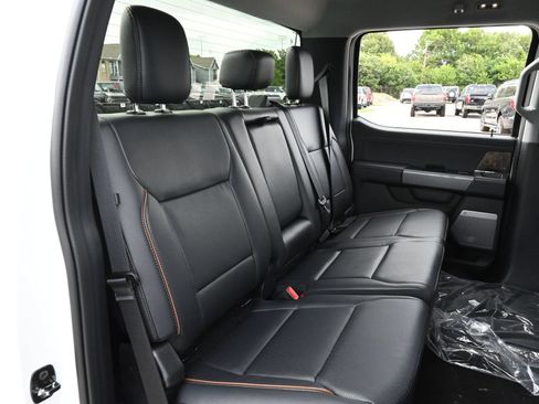 New 2026 Ford F250 Lariat w/ FX4 Off-Road Package AWD/4WD image 21