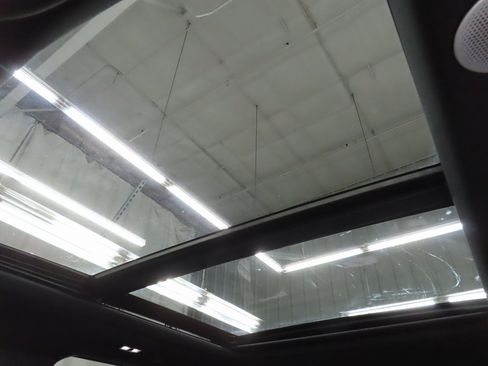 Used 2024 Ford F150 Platinum w/ FX4 Off-Road Package image 29