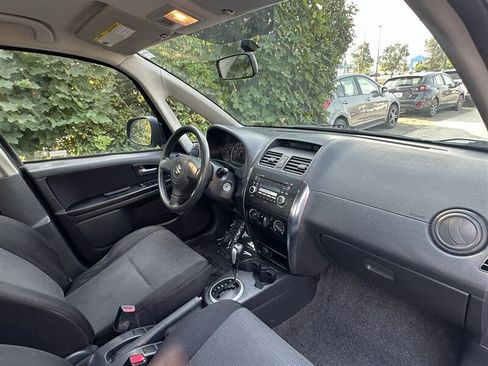 Used 2008 Suzuki SX4 Sport FWD image 8