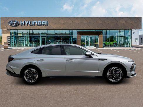 New 2026 Hyundai Sonata SEL image 9